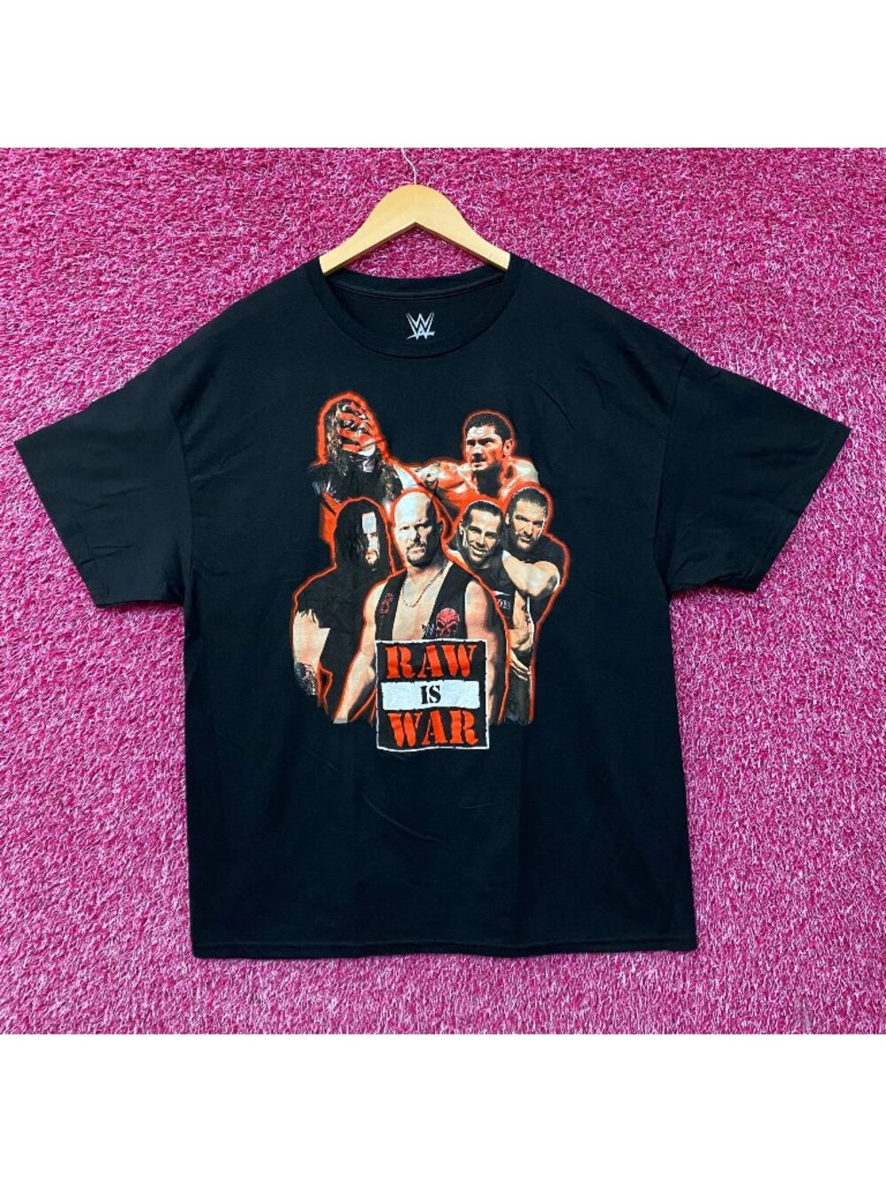 WWE Monday Night Raw Is War Graphic Tee XL